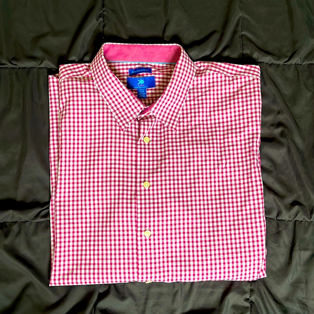 Casual button down long sleeve.
